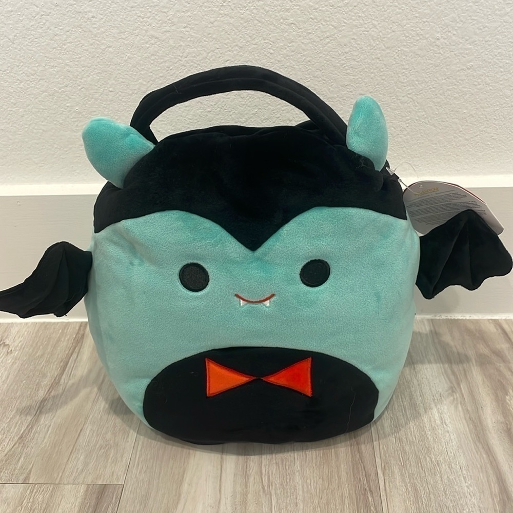 Squishmallows Halloween Trick or Treat Basket Drake the Vampire